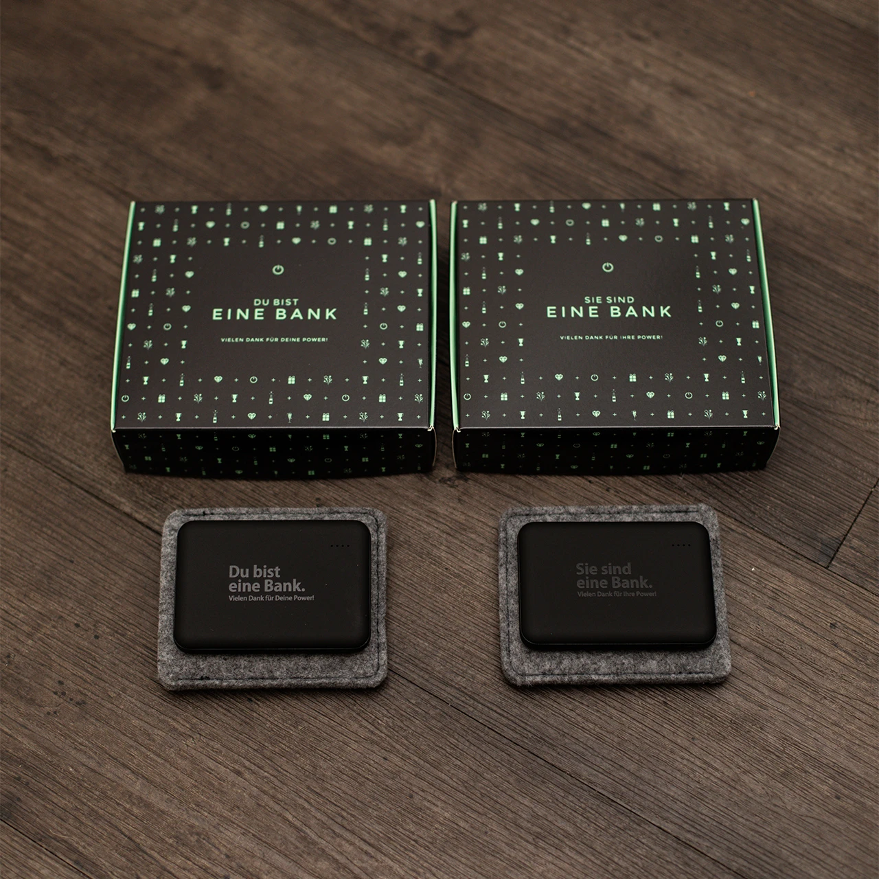 Powerbank „Du Bist Eine Bank" 7 Powerbank „Du Bist Eine Bank" – Bild 7