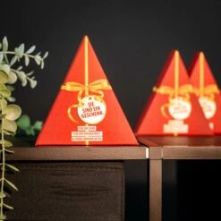 Sie Sind Ein Geschenk – Lindt Pyramide -KleineGeschen Geschaft Sie sind ein Geschenk Pyramide 13 72034