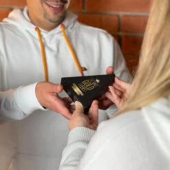 Sie Sind Gold Wert - Geschenkset -KleineGeschen Geschaft WP400 Sie sind Gold wert Lindt Pyramide 1 81432