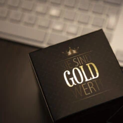 Sie Sind Gold Wert Würfel XL – Christmas -KleineGeschen Geschaft Weihnachtsplaner 9818NvLViknkjkyyQ