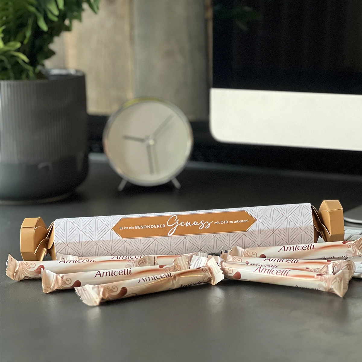 Geschenkverpackung "Ein Besonderer Genuss" - Amicelli 1 Geschenkverpackung "Ein Besonderer Genuss" - Amicelli