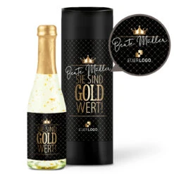 Sie Sind Gold Wert -KleineGeschen Geschaft mockup flasche huelse goldwert unterjaehrig SIE Name Logo 72373